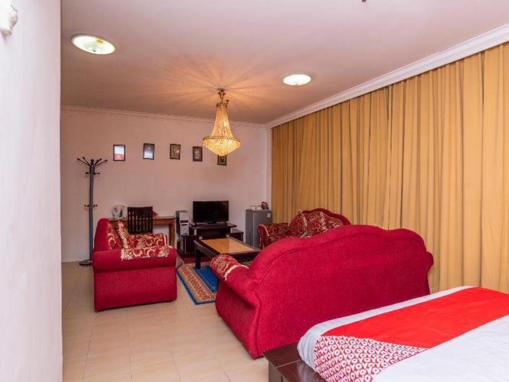 Super Oyo 1114 Neo Pegasus Hotel Segamat Kültér fotó