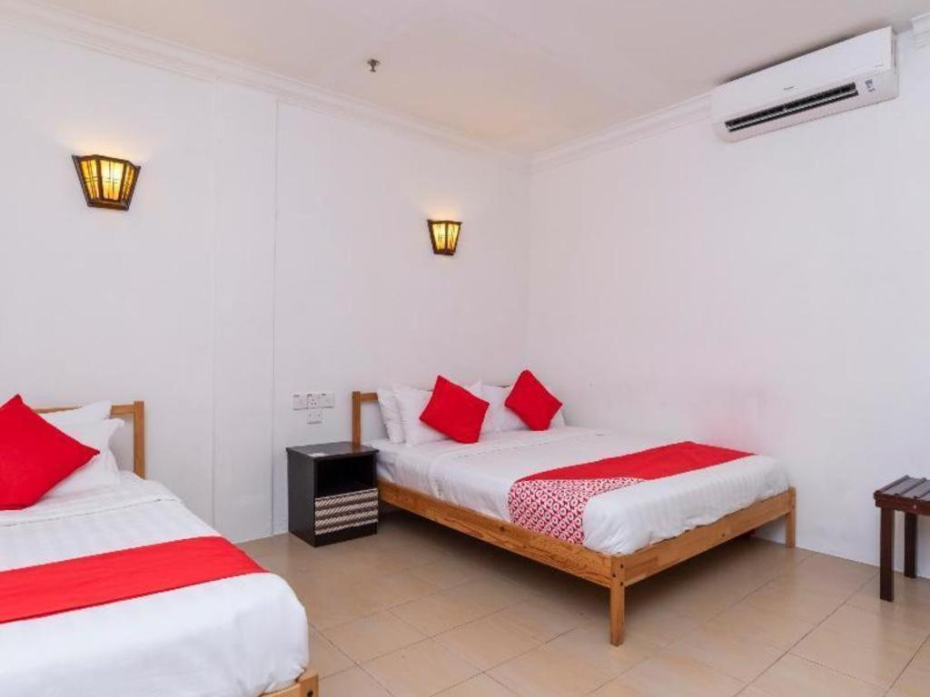 Super Oyo 1114 Neo Pegasus Hotel Segamat Kültér fotó